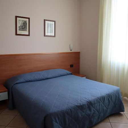Albergo Salerno Milan Luaran gambar