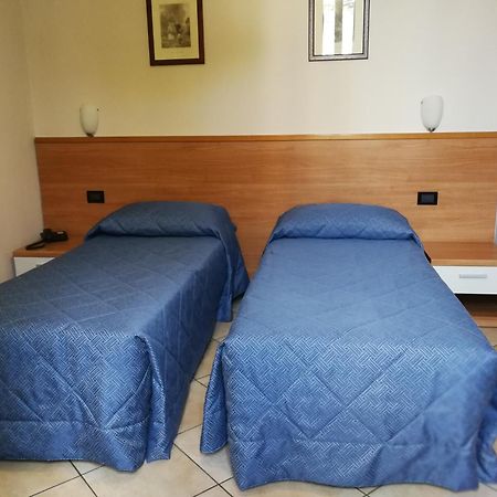 Albergo Salerno Milan Luaran gambar
