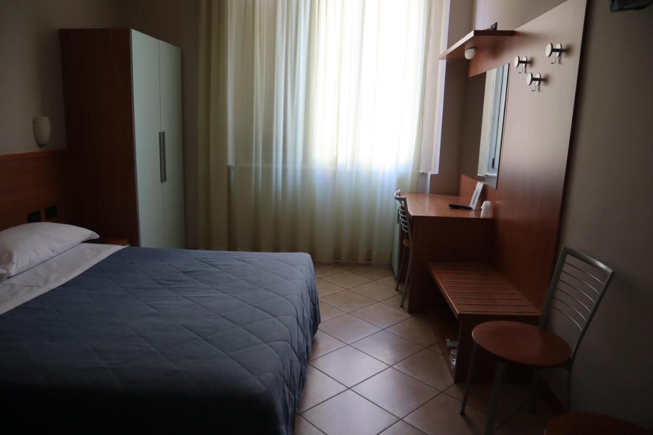 Albergo Salerno Milan Luaran gambar