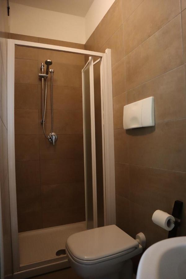 Albergo Salerno Milan Luaran gambar