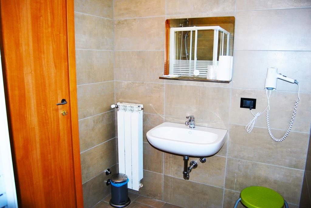 Albergo Salerno Milan Luaran gambar