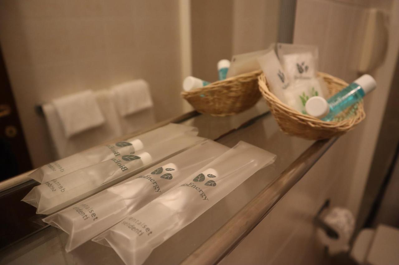 Albergo Salerno Milan Luaran gambar